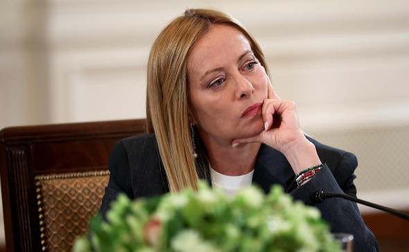 Мелони в поздравлении с Рождеством заявила, что 2026-й будет «еще хуже»