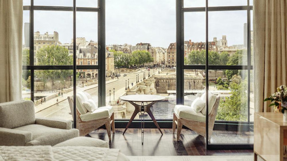 Отель Cheval Blanc Paris, Париж