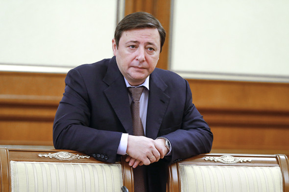 Александр Хлопонин
Должность: заместитель председателя правительства Российской Федерации
Семейный доход за 2014 год: 288,8 млн руб.
Личный доход за 2014 год: 280,6 млн руб.
Семейный доход за 2013 год: 77,1млн руб.
Личный доход за 2013 год: 66,6 млн руб.