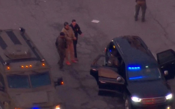 Мадуро с кортежем провезли по Нью-Йорку и доставили в суд. Видео