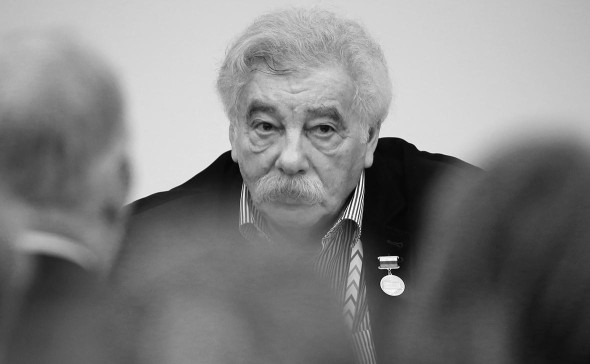 Умер экс-директор Этнографического музея Владимир Грусман