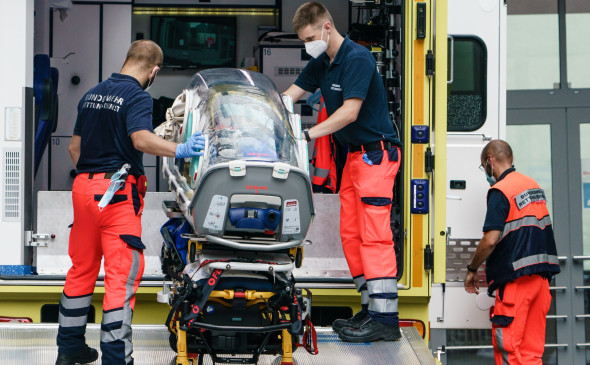 Транспортировка Алексея Навального из омской больницы в немецкую клинику «Шарите»