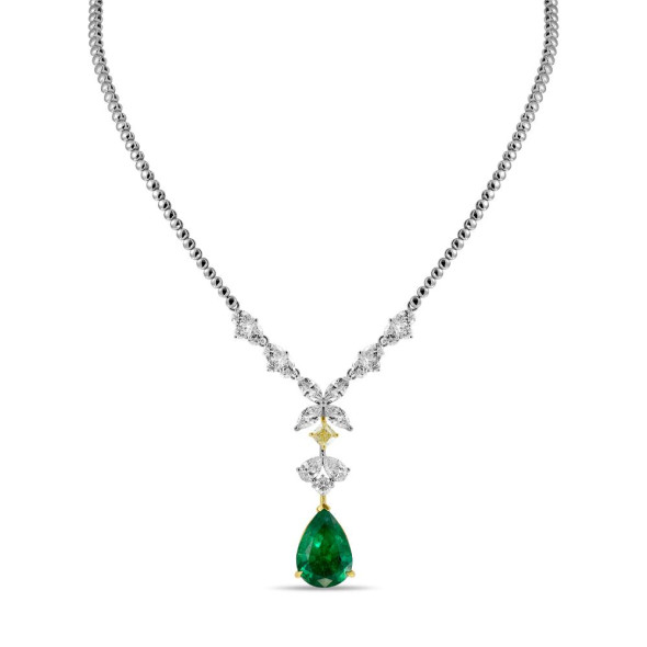 Колье с бриллиантами и изумрудом, Miuz Diamonds, от 19&nbsp;499&nbsp;350 руб. (Miuz Diamonds)