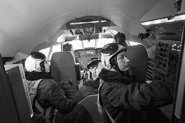 Экипаж пассажирского самолета Ту-154 во время испытательного полета в 1968 году