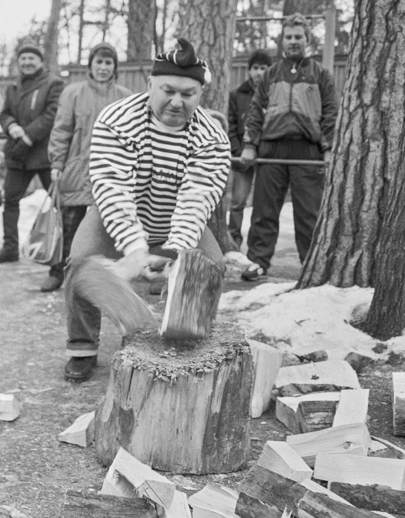 Юрий Лужков, вице-мэр Москвы, 8 марта 1992 года
