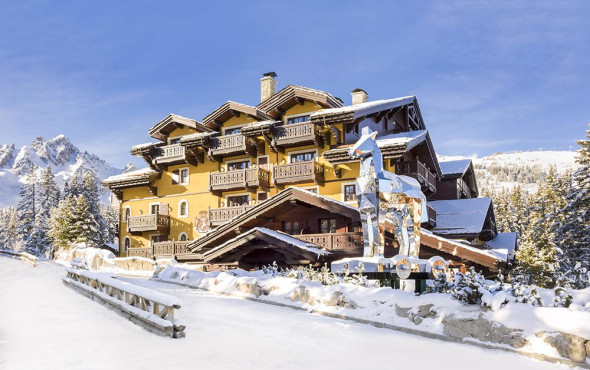 Отель Cheval Blanc Courchevel, Курашевель, Франция
