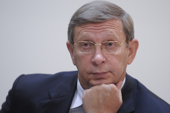 Владимир Евтушенков, председатель совета директоров и основной владелец АФК «Система»
Владимир Евтушенков пока сохраняет пост члена бюро правления РСПП, несмотря на домашний арест. 16 сентября ему предъявили обвинение в легализации денежных средств в рамках дела о хищении акций предприятий, входящих в ТЭК Башкирии. В РСПП Евтушенков возглавляет комитет по промышленной политике, регулированию естественных монополий и тарифам РСПП. После ареста глава союза Александр Шохин подписал личное поручительство с просьбой изменить ему меру пресечения. 8 октября Шохин заявил, что если до суда такое решение будет принято, и предпринимателя, например, отпустят на подписку о невыезде, тогда он рассчитывает, что Евтушенков будет продолжать участвовать в работе РСПП.