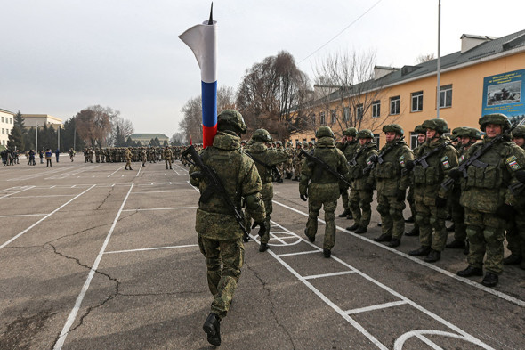 Церемония проводов миротворческого контингента состоялась на строевом плацу Военного института сухопутных войск имени Сагадата Нурмагамбетова