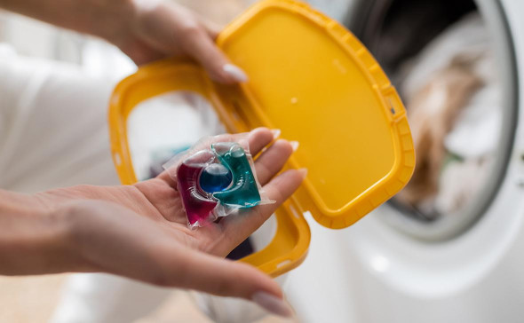 Токсиколог заявил, что при отравлении капсулами для стирки «антидота нет»