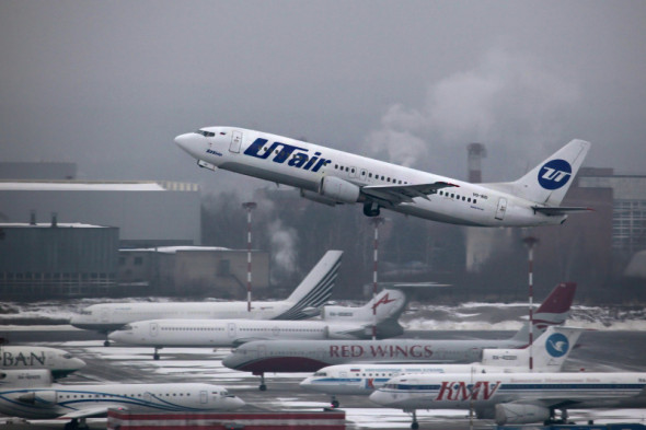 Boeing 737 Classics

В составленном в&nbsp;2009 году изданием BusinessWeek рейтинге наиболее часто попадающих в&nbsp;авиакатастрофы самолетов модификации Boeing 737 Classics (на фото&nbsp;&mdash;&nbsp;Boeing 737-400) стоят на&nbsp;11 месте. На первом&nbsp;&mdash;&nbsp;более старый аналог семейства Boeing-737, поколение Original: 737-100 и&nbsp;737-200. Впрочем, эксперты отмечают, что&nbsp;в&nbsp;рейтинг самолеты попали из-за&nbsp;своей популярности: они просто&nbsp;чаще других моделей поднимались в&nbsp;воздух
