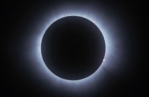 Прямую трансляцию затмения вело NASA.