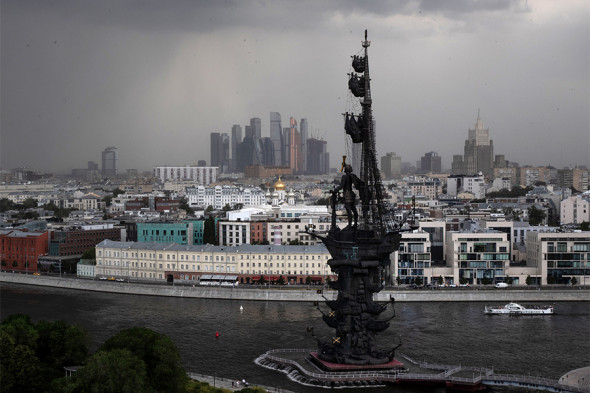 Памятник Петру Первому на стрелке Москвы&ndash;реки. Скульптор - Зураб Церетели.