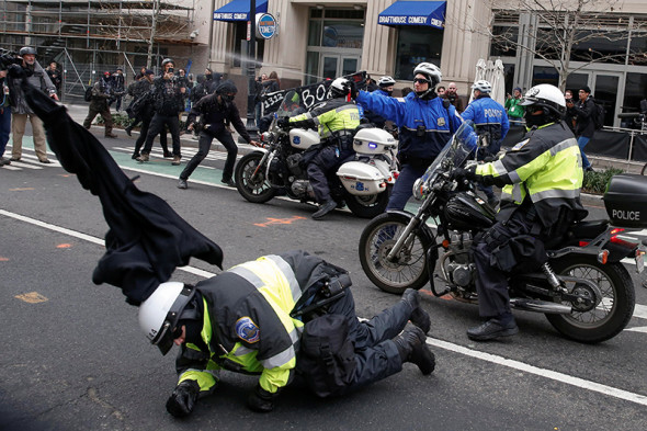 Фото:Reuters/Pixstream