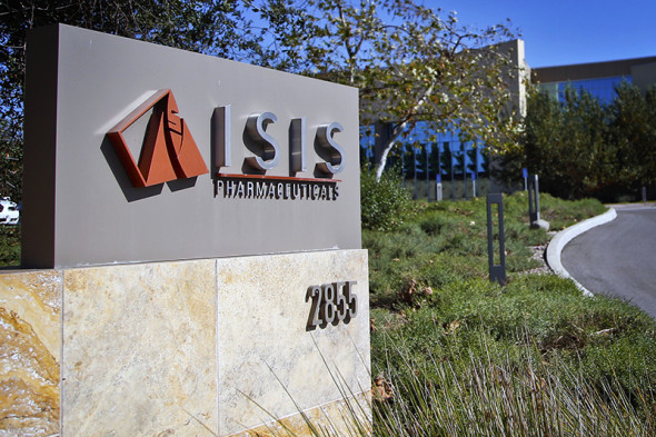 Isis Pharmaceuticals
Род деятельности: фармацевтический концерн
Позиция: название не сменила
Крупная американская фирма по производству медицинских препаратов является единственной компанией из списка, имеющей листинг на бирже. По всей видимости, бизнес концерна не пострадал из-за новостей с Ближнего Востока: с конца июля (за последние три месяца) котировки ISIS на Nasdaq прибавили 38,4%. «Примечательно, что большинство вопросов касательно нашего названия мы получили от прессы, а не от игроков рынка, – заявила РБК представитель компании Эми Блэкли. – Разумеется, мы обеспокоены тем, как воспринимается наше имя. Но мы работаем на рынке уже четверть века и имеем стабильную репутацию среди инвесторов и медицинских работников, наша компания им хорошо известна». Сам глава концерна Стэнли Крук в интервью CNBC заявил, что менять название своей фирмы не намерен, «пусть лучше террористическая группировка изменит свое».