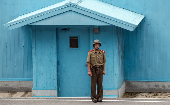 В КНДР привлекут военных для поставок лекарств от «лихорадки» в аптеки