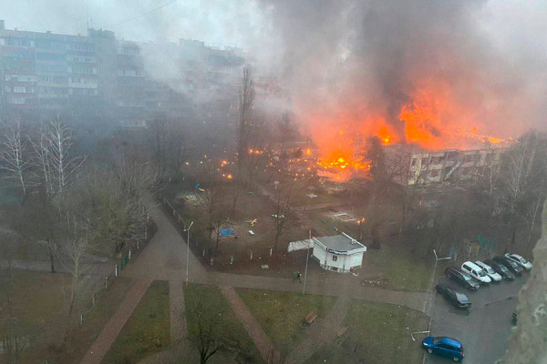 Крушение вертолета рядом с детсадом в Киевской области. Фоторепортаж