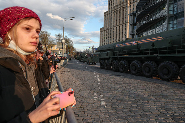 Проезд военной техники по Москве перед репетицией парада. Фоторепортаж