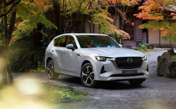 Mazda CX-60, Renault Austral и другие: 5 главных автоновинок месяца