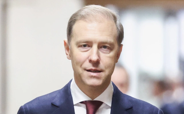 Денис Мантуров