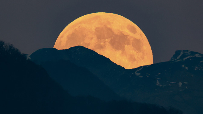 В ночь на 6 ноября над Россией взошла «Бобровая Луна». Как это было