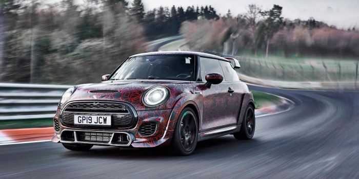 Countryman JCW — жаркий MINI последнего поколения Countryman JCW — жаркий MINI последнего поколения