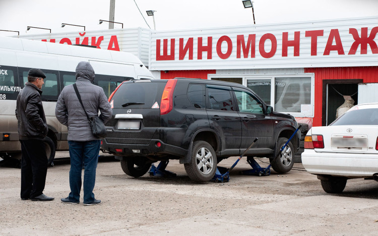 Что чаще всего можно было увидеть в шиномонтажной мастерской?