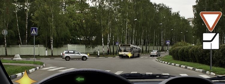 Билет № 16. Вопрос № 15. Кому Вы обязаны уступить дорогу при повороте налево?