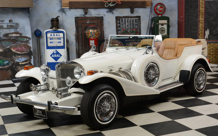 <p>Excalibur Series lll Phaeton, чей тираж был ограничен 1141 экземпляром, по сей день радует звезду голливудских боевиков 90-х. О ком речь?</p>