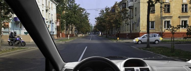 Билет № 8. Вопрос № 14. Вы намерены продолжить движение в прямом направлении. Ваши действия?