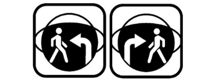 Билет № 2. Вопрос № 6. Информационная световая секция в виде силуэта пешехода и стрелки с мигающим сигналом бело-лунного цвета, расположенная под светофором, информирует водителя о том, что: