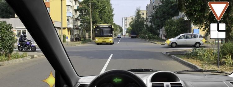 Билет № 27. Вопрос № 15. Кому Вы обязаны уступить дорогу при повороте налево?