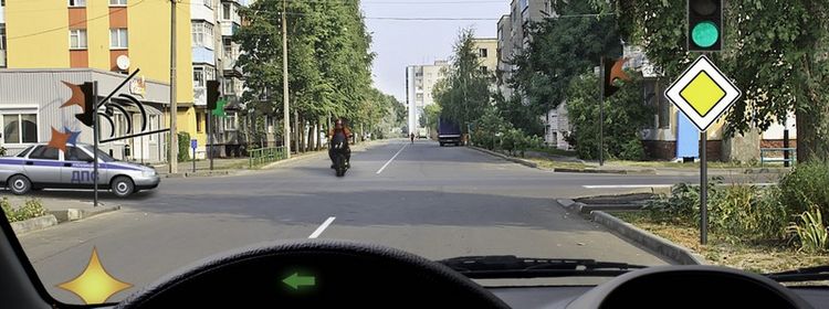 Билет № 21. Вопрос № 13. Кому Вы должны уступить дорогу при повороте налево.