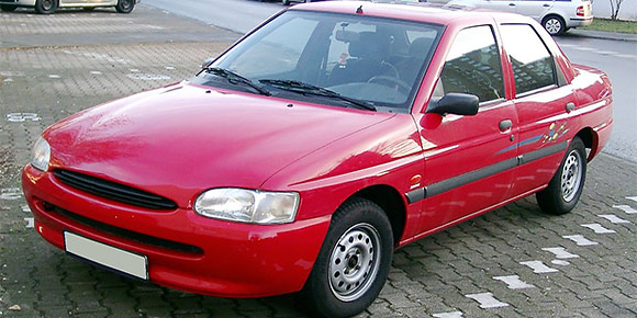 Вы смотрите на оригинальный Ford Escort последнего поколения, который в свое время был очень востребован по всему миру, в том числе, и в России. А знаете ли вы, каким тиражом разошлась эта модель за всю свою историю?
