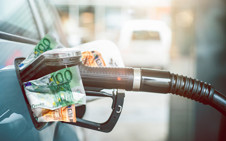 А можно ли купить гибрид и вообще не тратить деньги на топливо (ну, или покупать бензин крайне редко)?