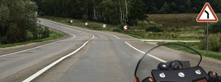 Билет № 1. Вопрос № 2. Разрешен ли Вам поворот на дорогу с грунтовым покрытием?