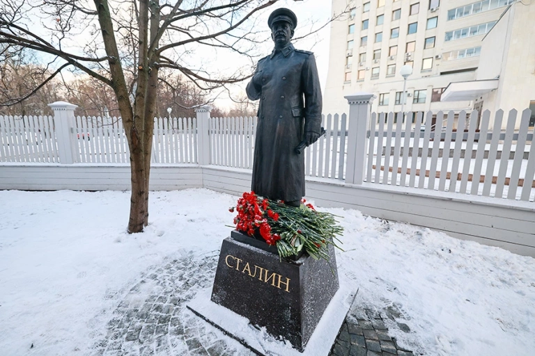 One of many new statues of Stalin in Russia
