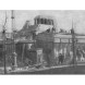 Строительство деревянного мавзолея, 1924 год. Иллюстрация из книги «Архитектура мавзолея Ленина», Н. Н. Стоянов, 1950 год