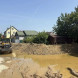 Работа городских служб по откачке воды и сооружению насыпи в Тюмени, 28 июля 2026 года