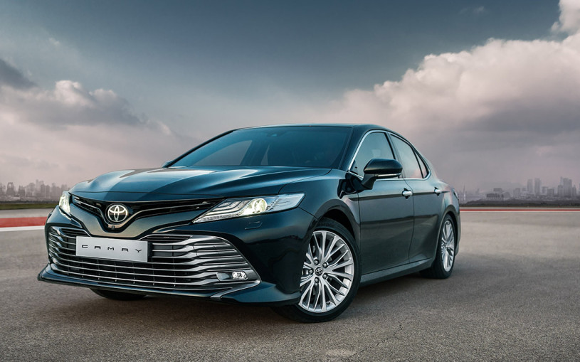 Седан Toyota Camry вернулся в Европу