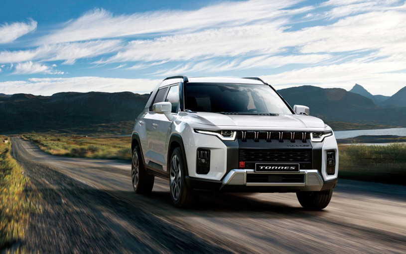 Дилеры назвали российские цены на кроссовер SsangYong Torres