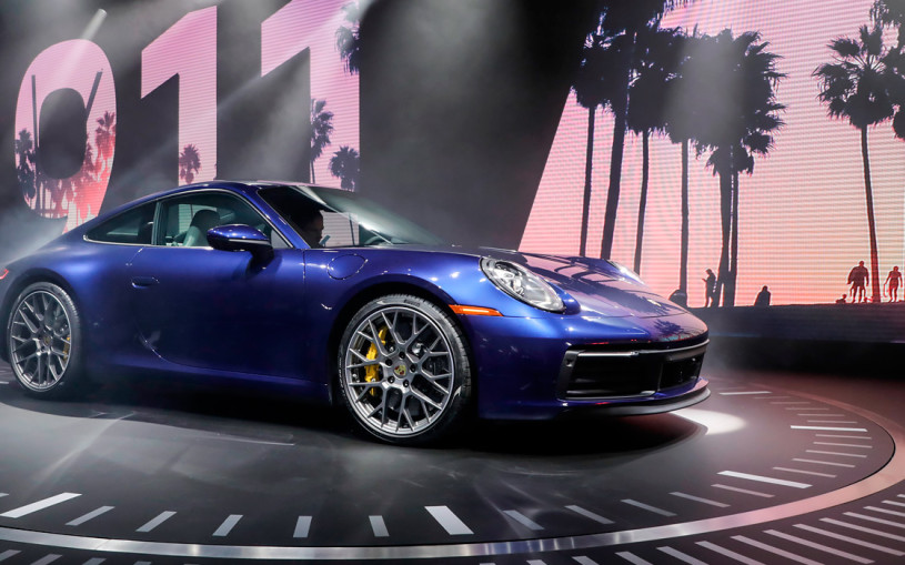 Классика и цифры: все о новом Porsche 911