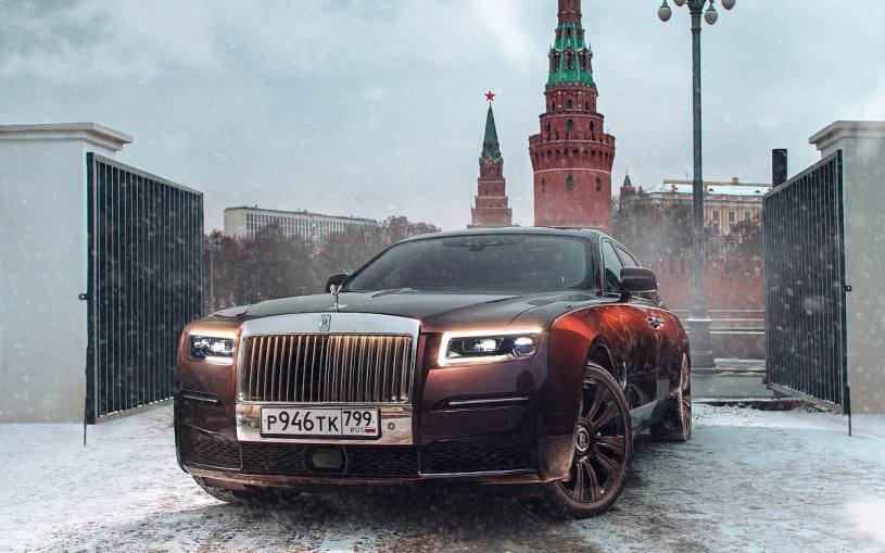 Россияне купили рекордное количество Rolls-Royce в 2021 году