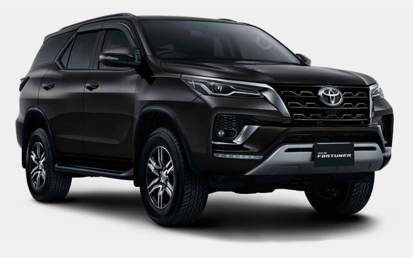 У внедорожника Toyota Fortuner появилась новая версия GR Sport