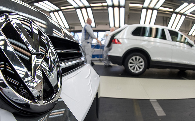 VW, BMW и Daimler обвинили в препятствовании экологическим технологиям