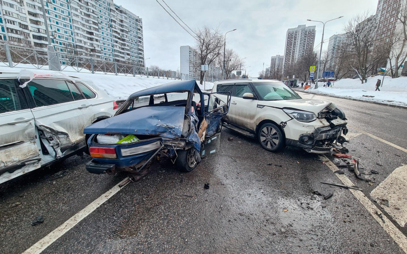 В ГИБДД назвали главные причины ДТП среди молодых водителей