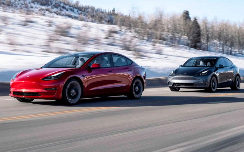 Tesla отзовет более 1 млн автомобилей