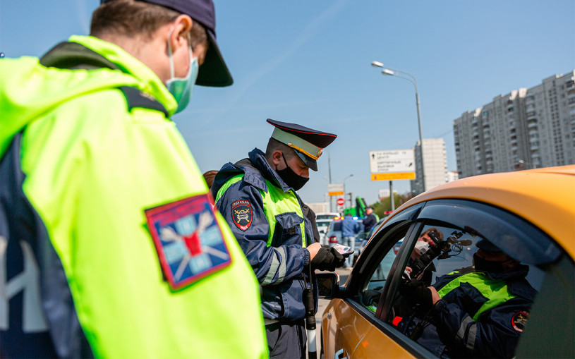 Массовые проверки ГИБДД: будут останавливать всех подряд (где и когда)