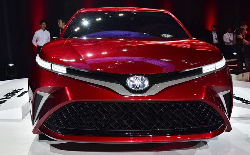 Toyota привезла в Шанхай «веселый» седан