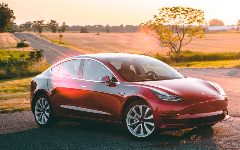 Tesla обновит свой самый дешевый электрокар