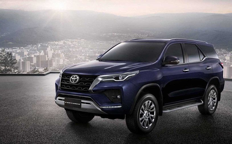 Внедорожник Toyota Fortuner обновился и получил более мощный дизель